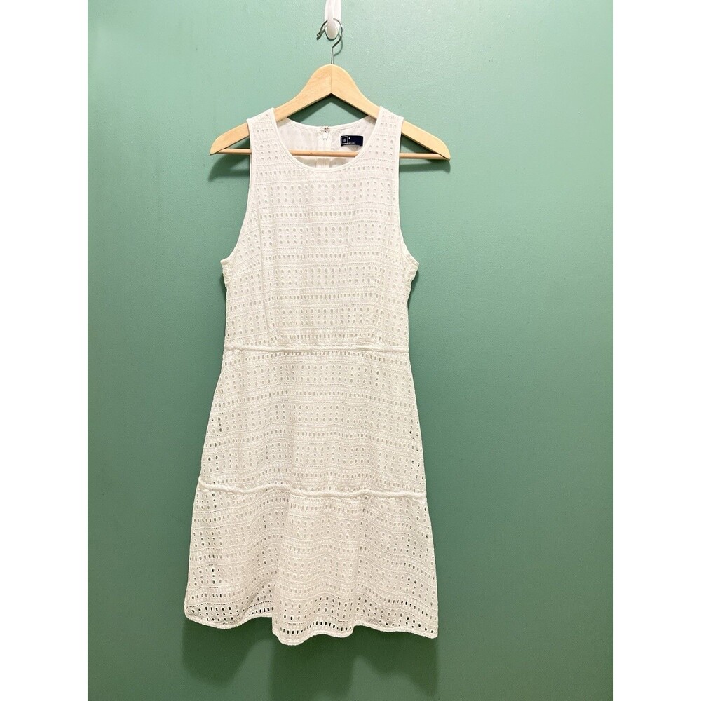 Gap White Eyelet Embroidered  Round Neck Sun Dress Size 10 Cotton Lined